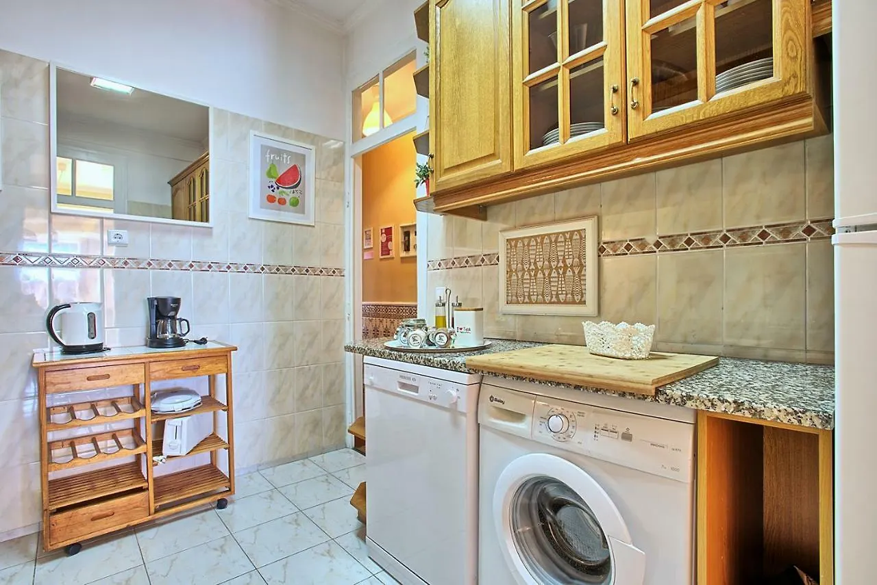 Localtraveling Remedios Apartment Lisbon 0*,  Португалия
